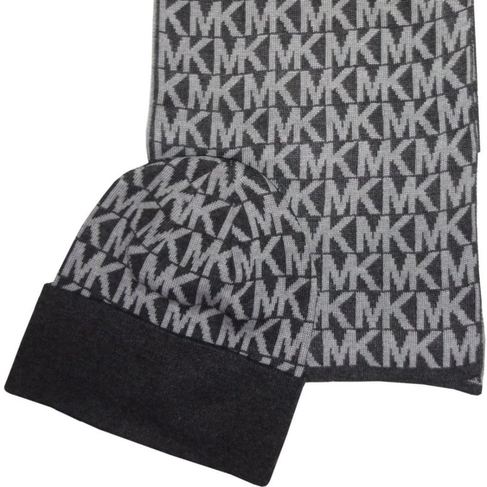 NWT Michael Kors Women's 2 Piece Scarf and Hat Set